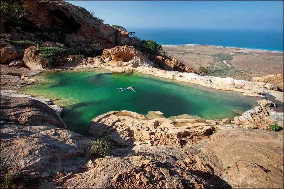 homhil-plateau-park-swim-socotra